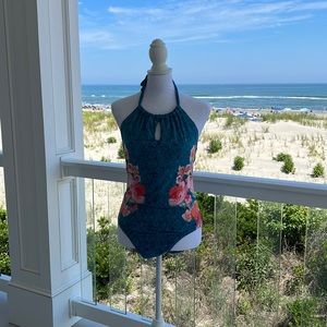 Vera Bradley Swimsuit one piece high neck